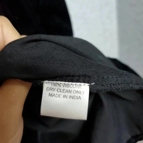 Vintage Collection Velvet Black with Embroidered Flowers - Picture 6 of 6